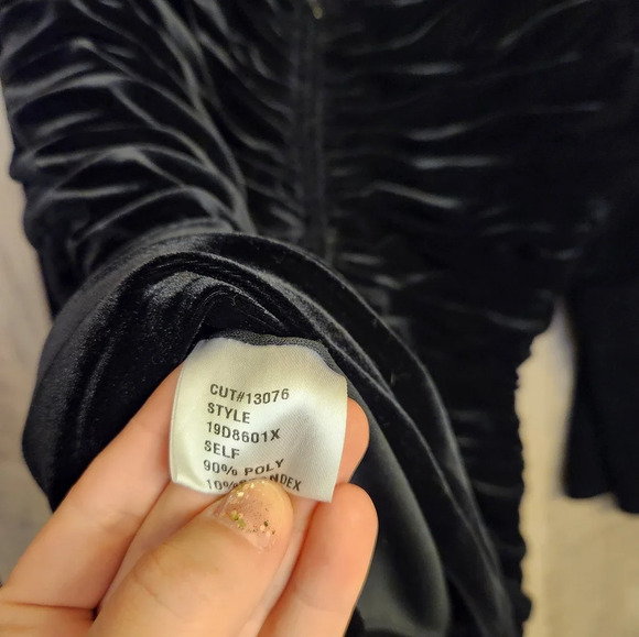 TADASHI Collection Black Velvet 3/4 Sleeves V-Neck Evening Top Size XL - Picture 8 of 9